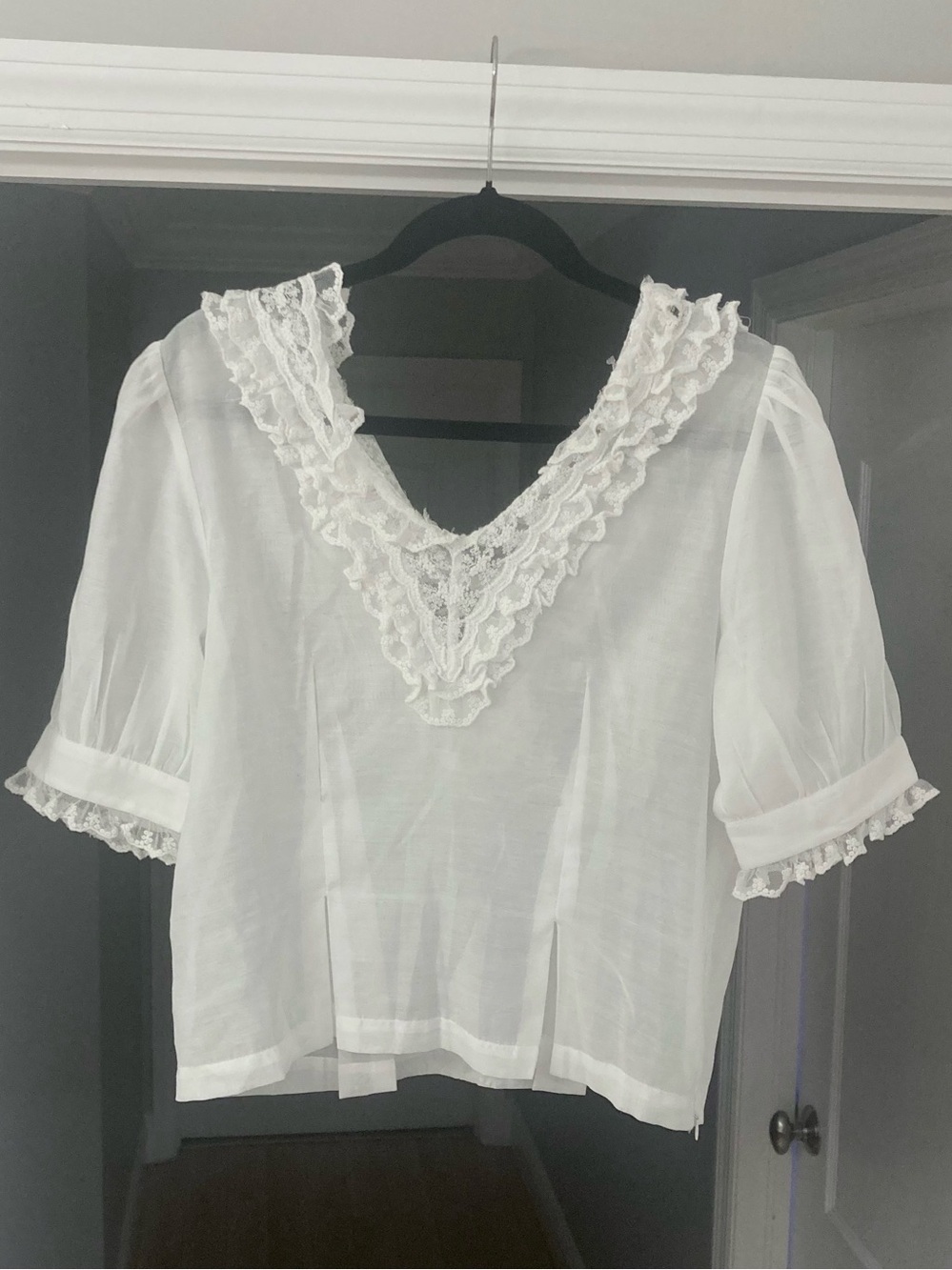 Caroline Constas White Lace Pintuck Ruffle Blouse Top Lightweight sz M